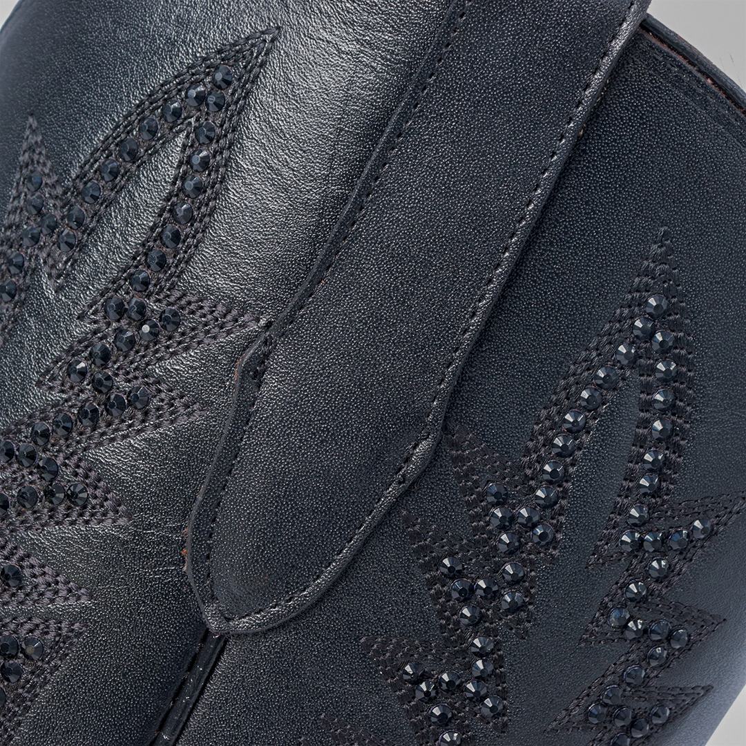 Bota Tiffany Negra en Piel de Res BB124